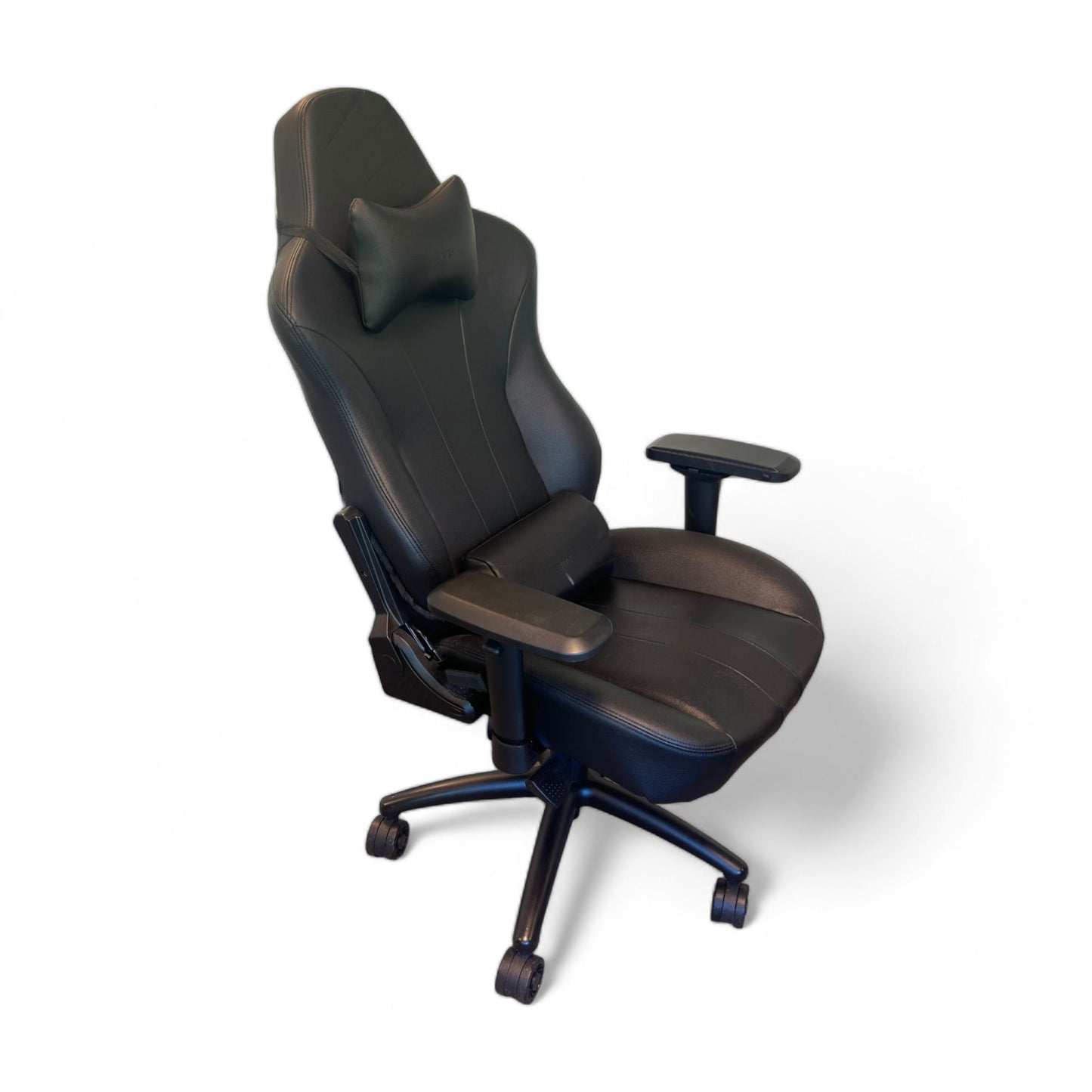 Nyrenset | Svive Phoenix Tier 3 Gamingstol i sort