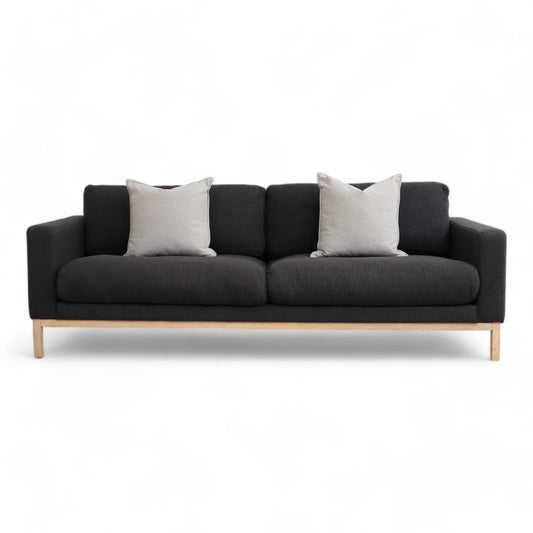 Nyrenset | Grå Bolia North 3-seter sofa