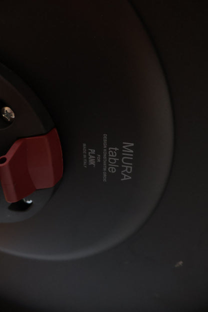 Rundt barbord fra Miura