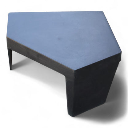 Maze Lavt bord fra Quinze & Milan i sortfarge