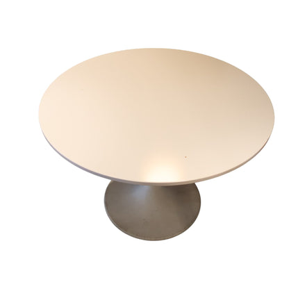 Kvalitetssikret | Hvit, rundt bord fra IKEA Docksta