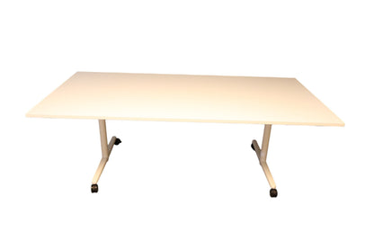 Kvalitetssikret | Møtebord 6-pers fra KUSCH CO i hvit