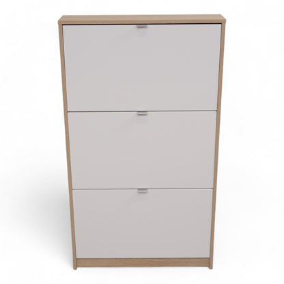 Hvit/tre skoskap fra Skeidar