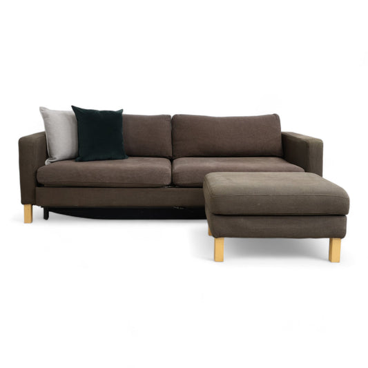 Nyrenset | Ikea KARLSTAD sovesofa med puff