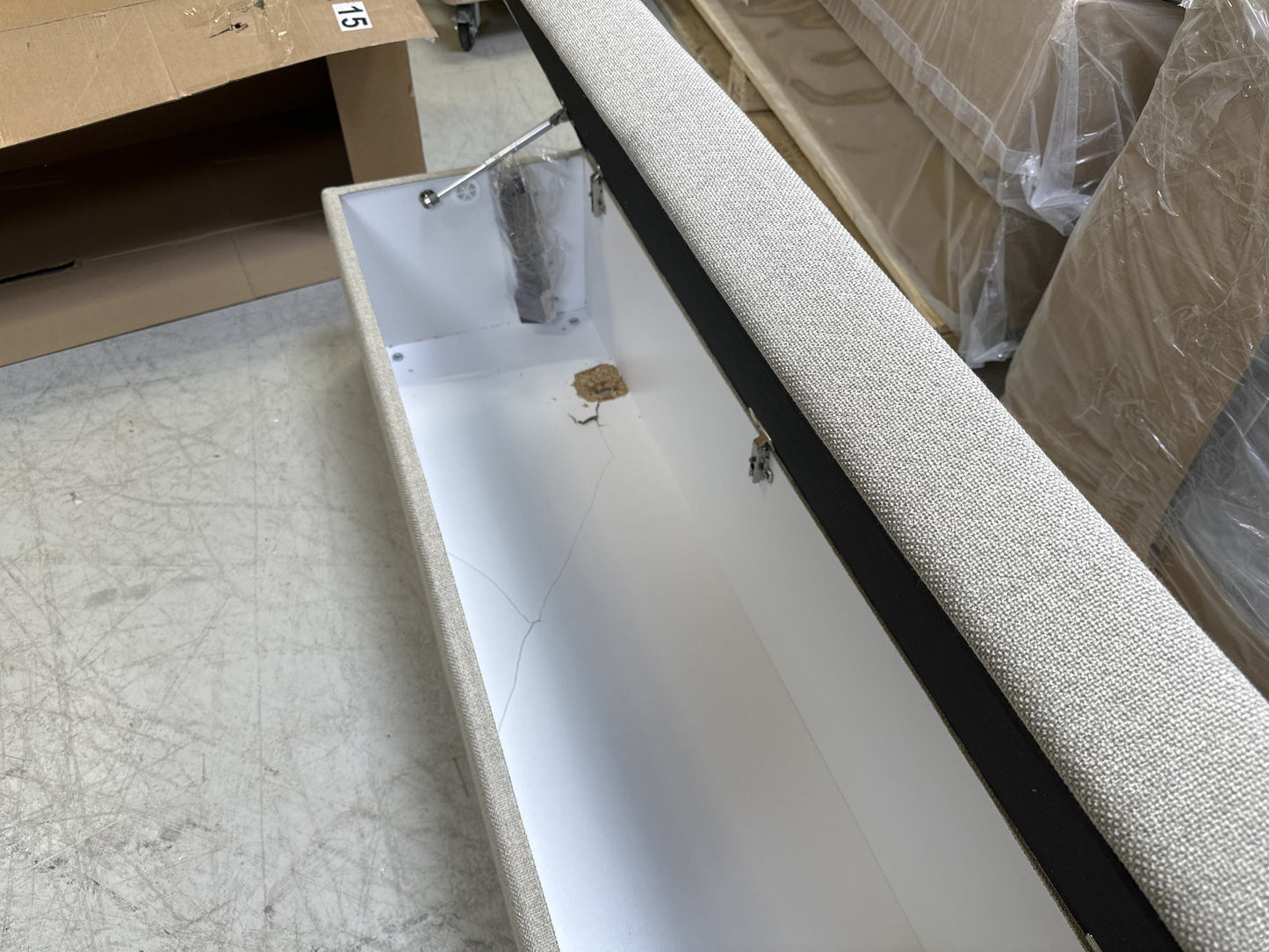 Plus Sengebenk i Beige med Oppbevaring fra Kid