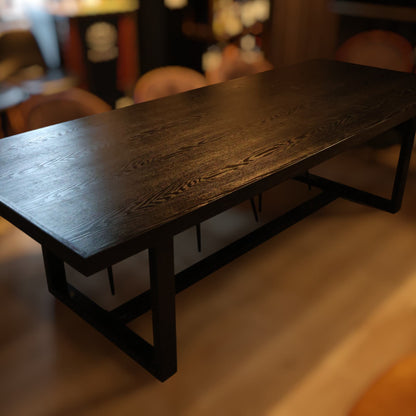 Sort/mørkebrun spisebord 260x100 cm