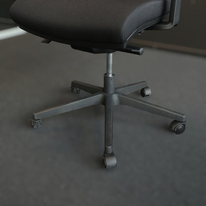 Nyrenset | HÅG SoFi Mesh 7500 kontorstol med armlene og hodehviler