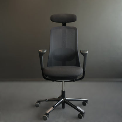 Nyrenset | HÅG SoFi Mesh 7500 kontorstol med armlene og hodehviler