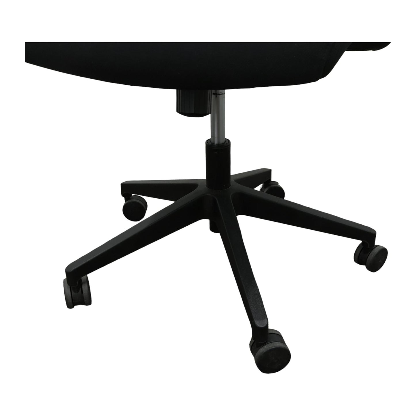 Sort justerbar kontorstol med mesh rygg