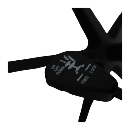 Sort justerbar kontorstol med mesh rygg