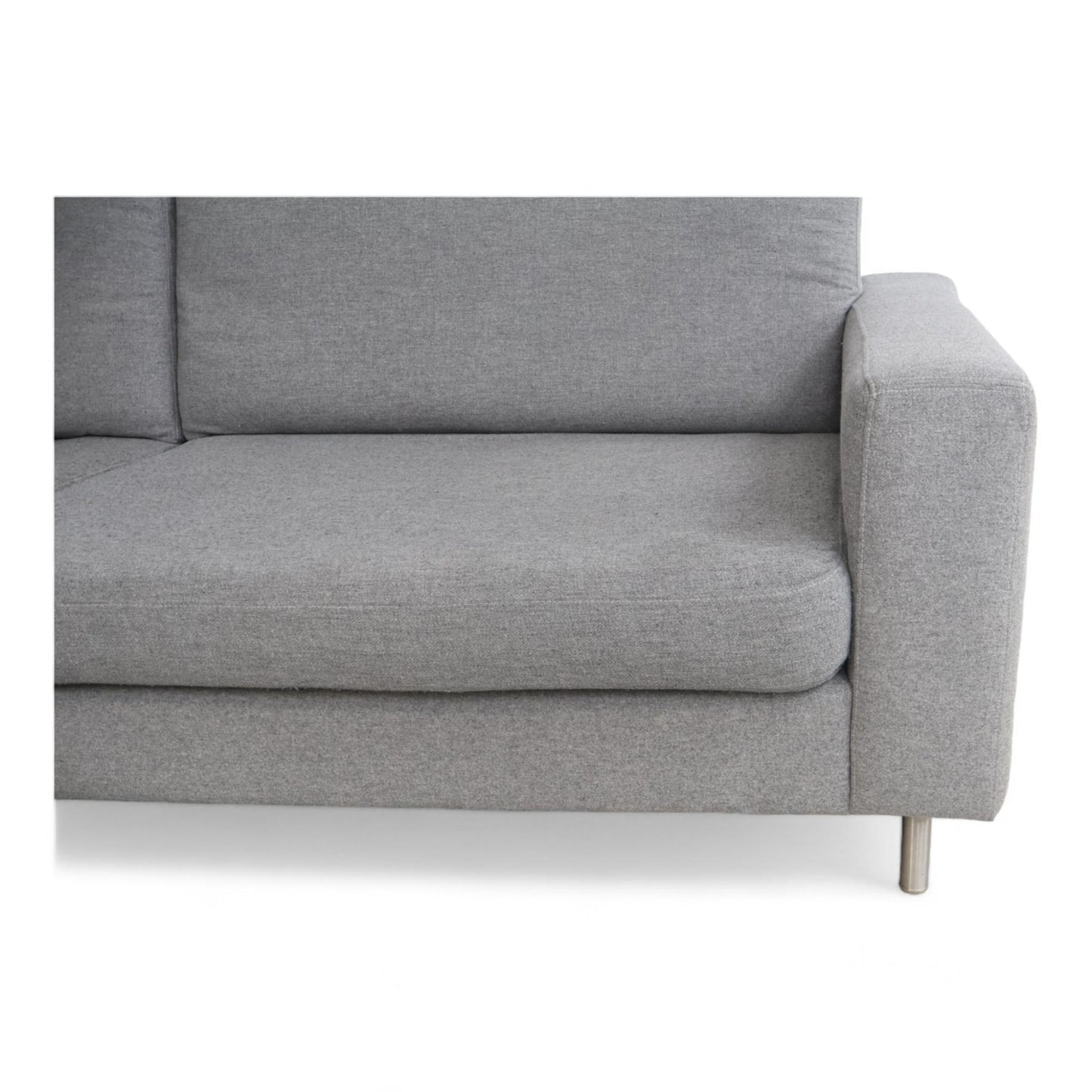 Nyrenset | Lys grå Bolia Scandinavia 3-seter sofa med puff