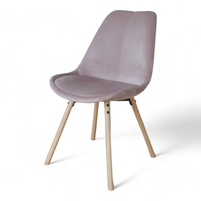 Rosa KASTRUP stoler fra Jysk med eikeben