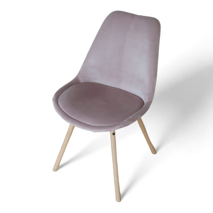 Rosa KASTRUP stoler fra Jysk med eikeben