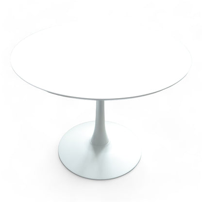 Rundt hvitt spisebord