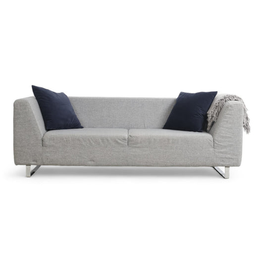 Nyrenset | Lys grå 3-seter sofa fra Bo Concept