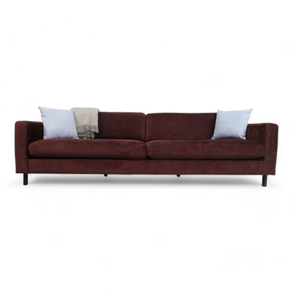 Nyrenset | Skeidar Time 3-seter sofa i burgunder tekstil