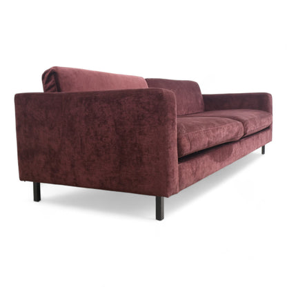 Nyrenset | Skeidar Time 3-seter sofa i burgunder tekstil
