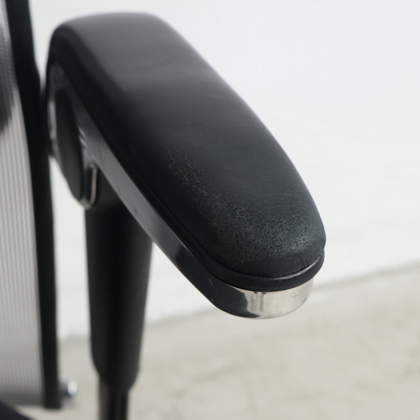 Nyrenset | Håg H09 kontorstol med armlener og hjul