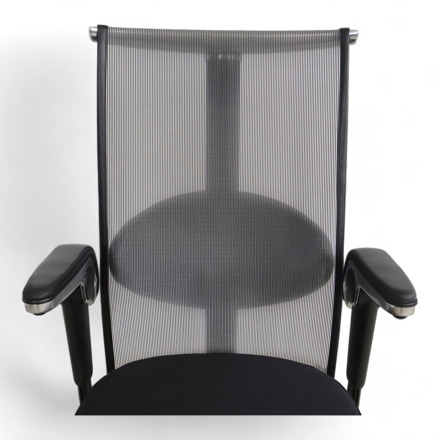 Nyrenset | Håg H09 kontorstol med armlener og hjul