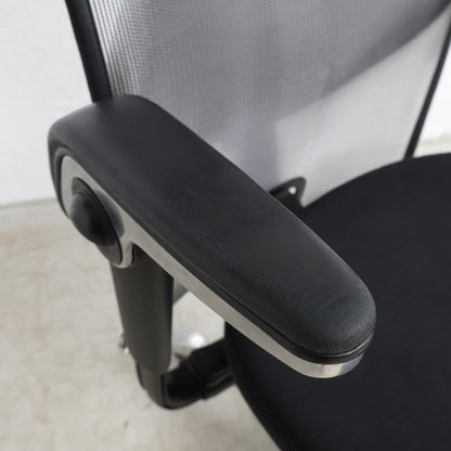 Nyrenset | Håg H09 kontorstol med armlener og hjul