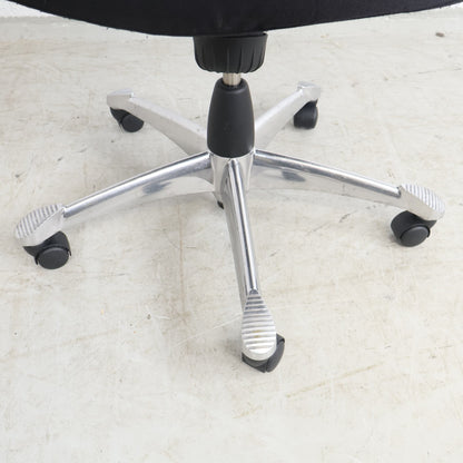 Nyrenset | Håg H09 kontorstol med armlener og hjul