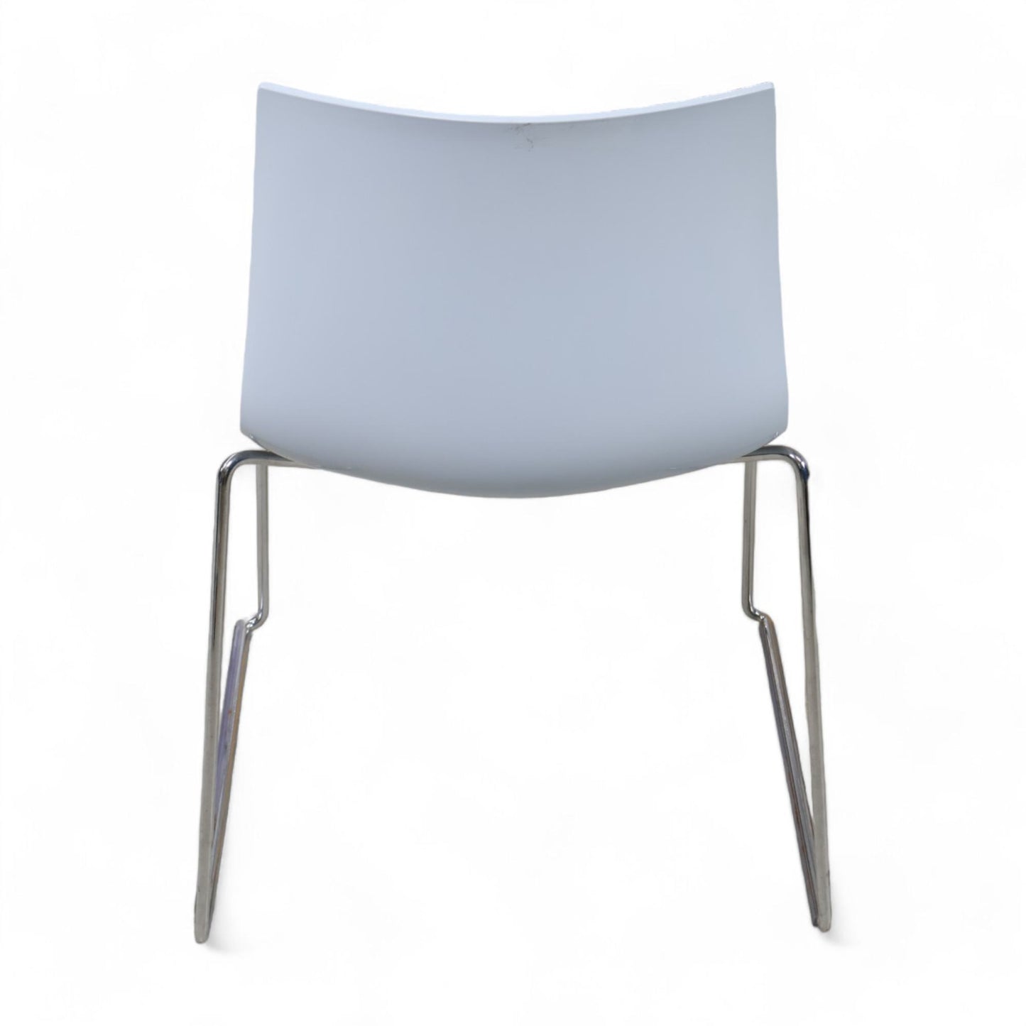 Møtestoler med blå rygg fra Arper