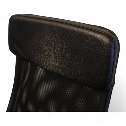 Markus kontorstol fra IKEA i sort skinn