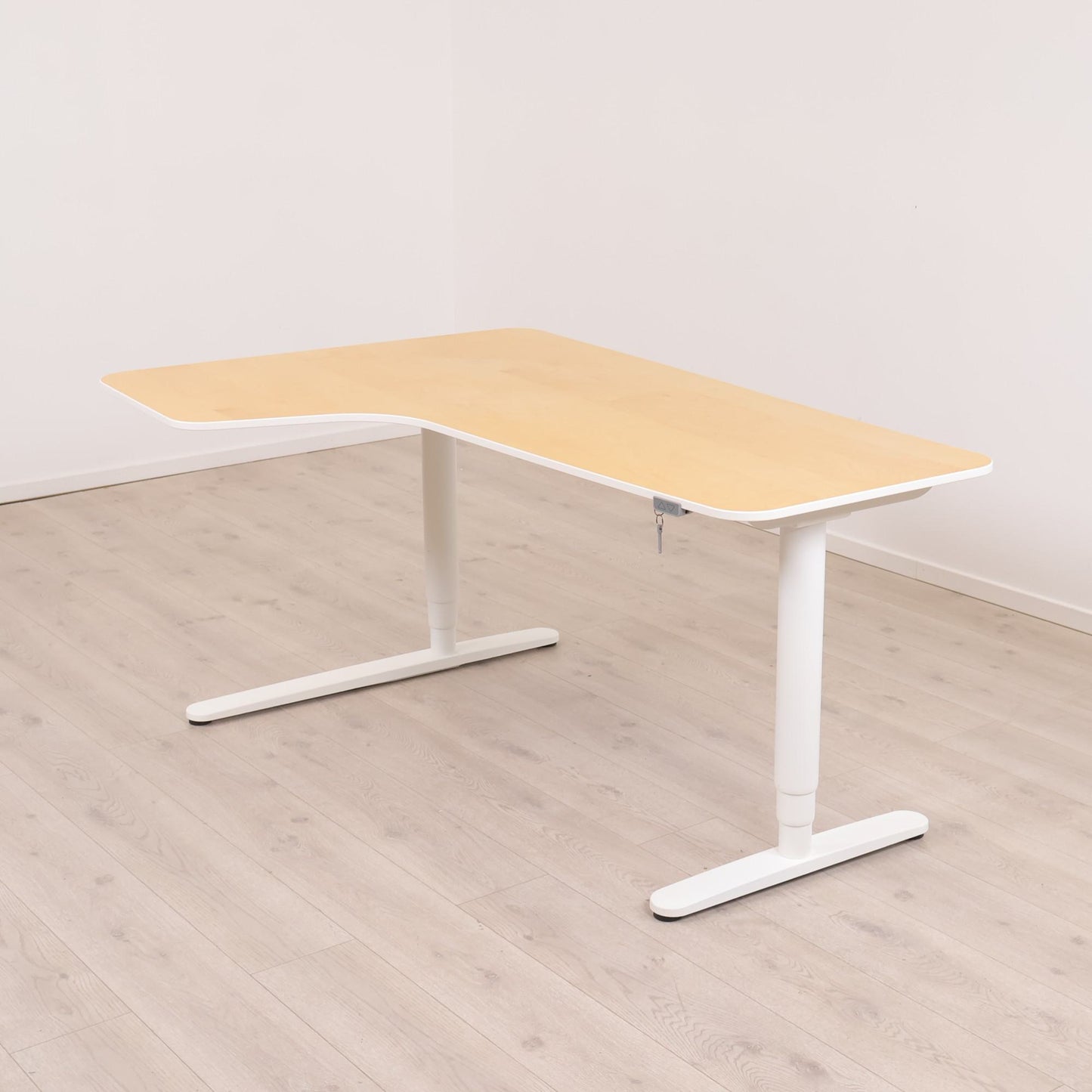 160x110 cm, IKEA Bekant elektrisk hev/senk skrivebord