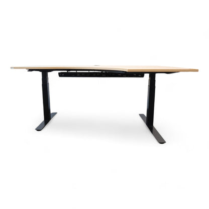 Kinnarps elektrisk hev/senk skrivebord, høyresving. 180 cm