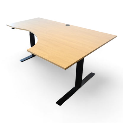 Kinnarps elektrisk hev/senk skrivebord, høyresving. 180 cm