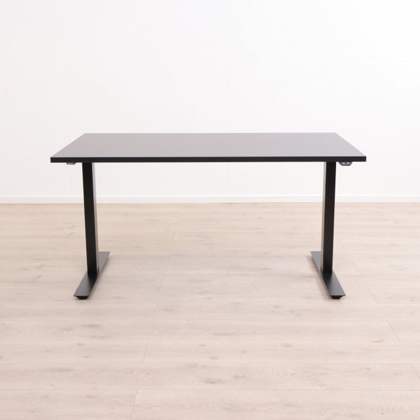 Skrivebord, elektrisk hev/senk, 160
