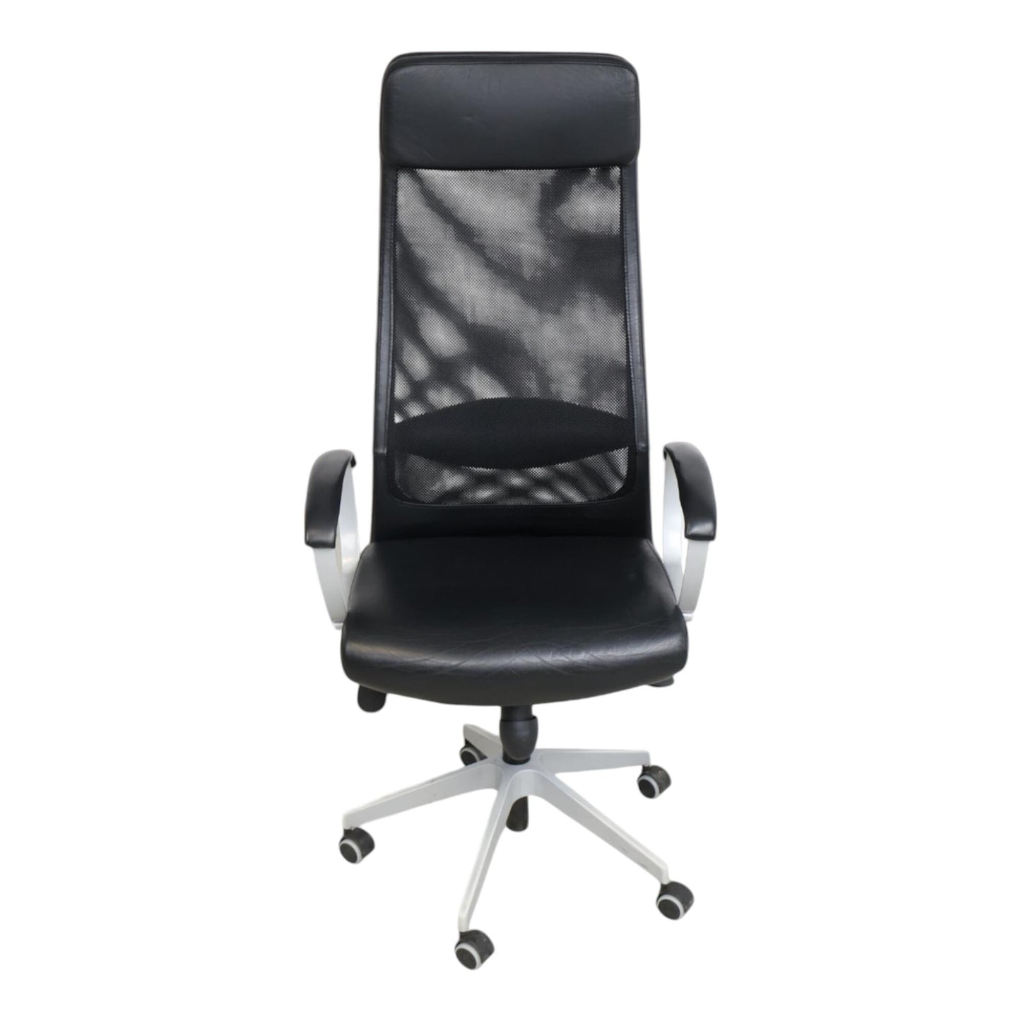 Markus kontorstol fra IKEA, skinnstoff