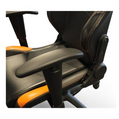 OMP Beta gamingstol m/oransje detaljer