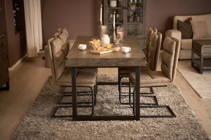 Woodenforge spisebord fra A-Møbler