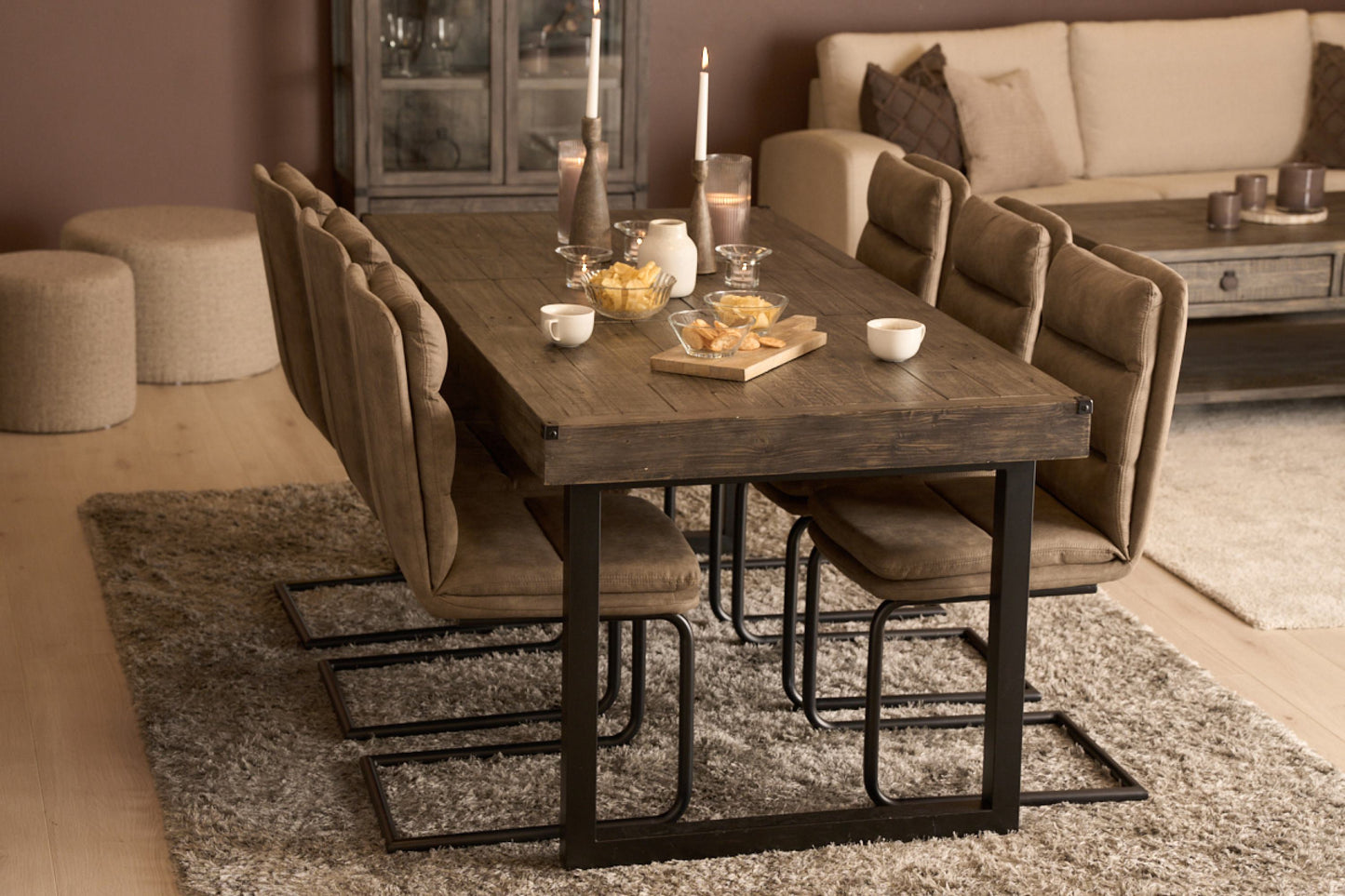 Woodenforge spisebord fra A-Møbler