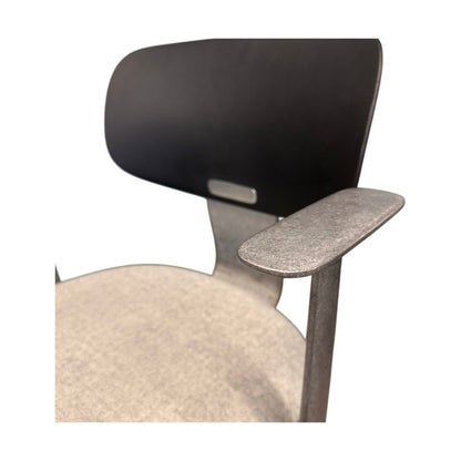 Tion 2140 møteromsstol fra HÅG,  grå