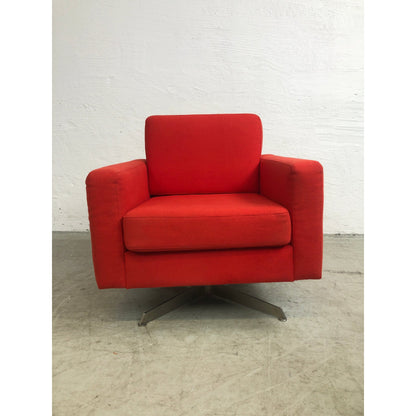 Bolia lenestol i rødt ullstoff