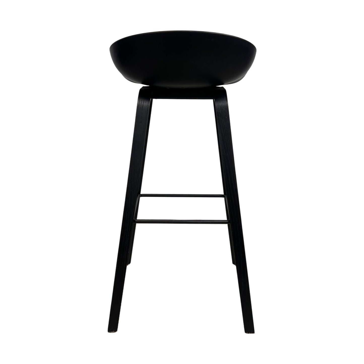 HAY About a stool barstol i svart, eikefiner