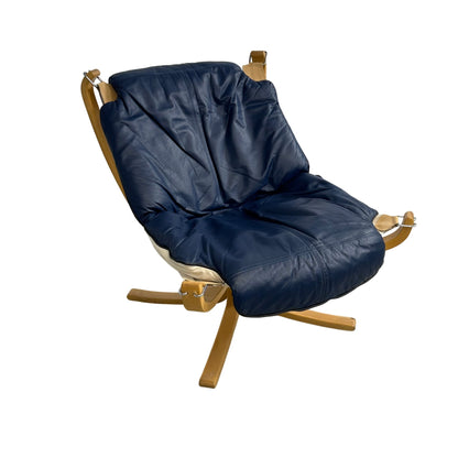 Blå stol fra Vatne Møbler, skinn