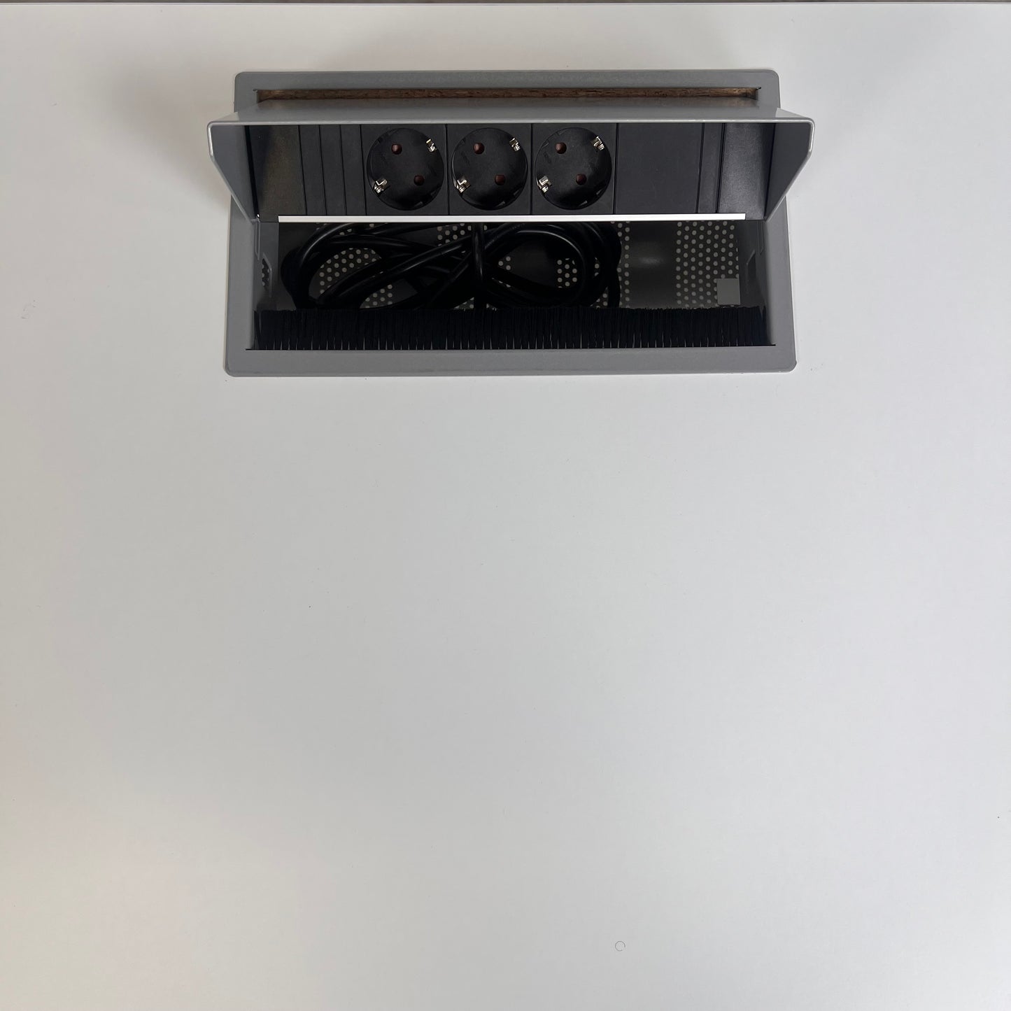 Manuelt justerbart hev/senk skrivebord 160x80 cm, grå/hvit, Kinnarps