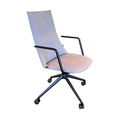 Fjell 5ER møteromsstol fra Fora Form, lys blå