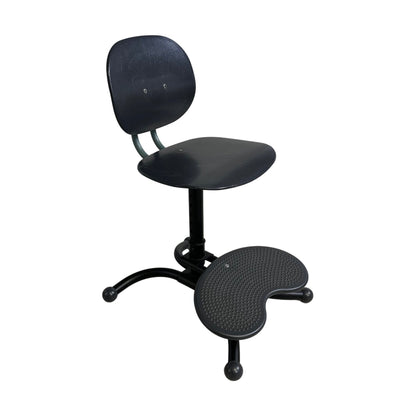 Casper elevstol fra Kinnarps, grønn ramme