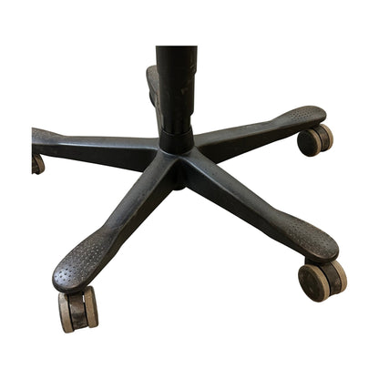 Kinnarps Plus kontorstol fra Kinnarps, sort