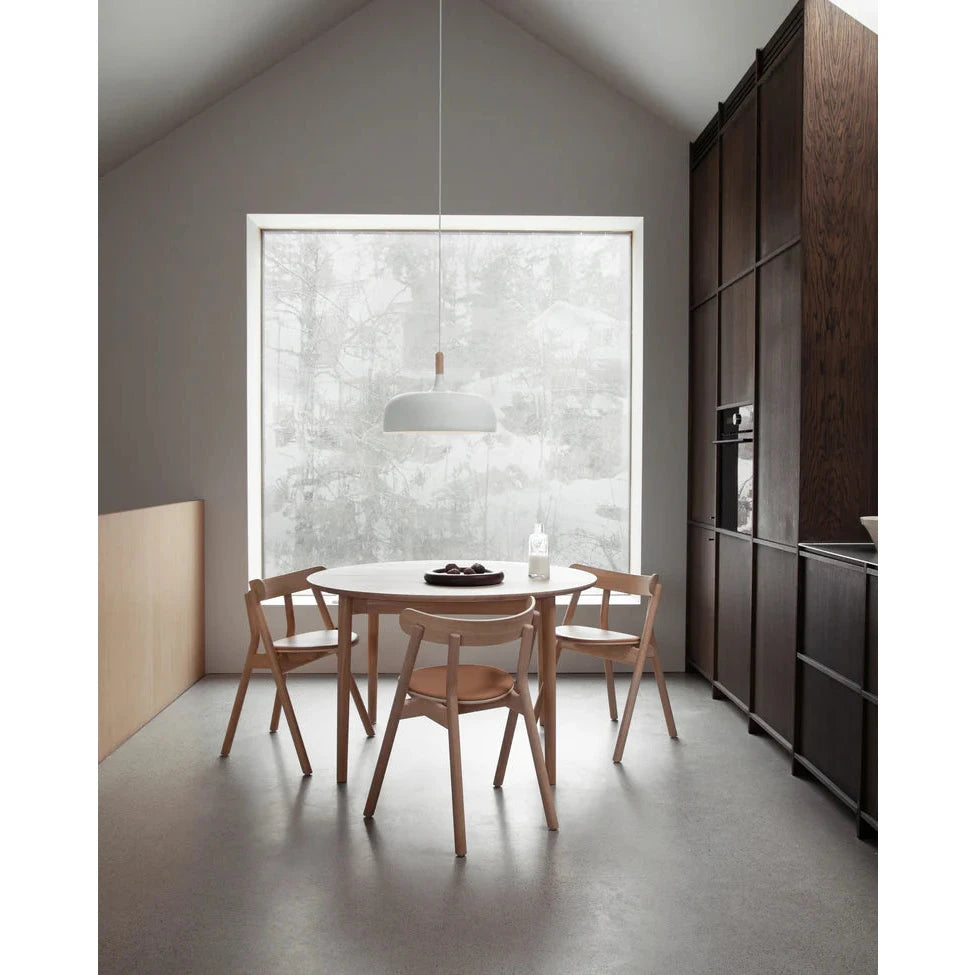 Acorn pendellampe fra Northern, hvit