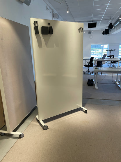 Whiteboard på hjul, 120x210 cm
