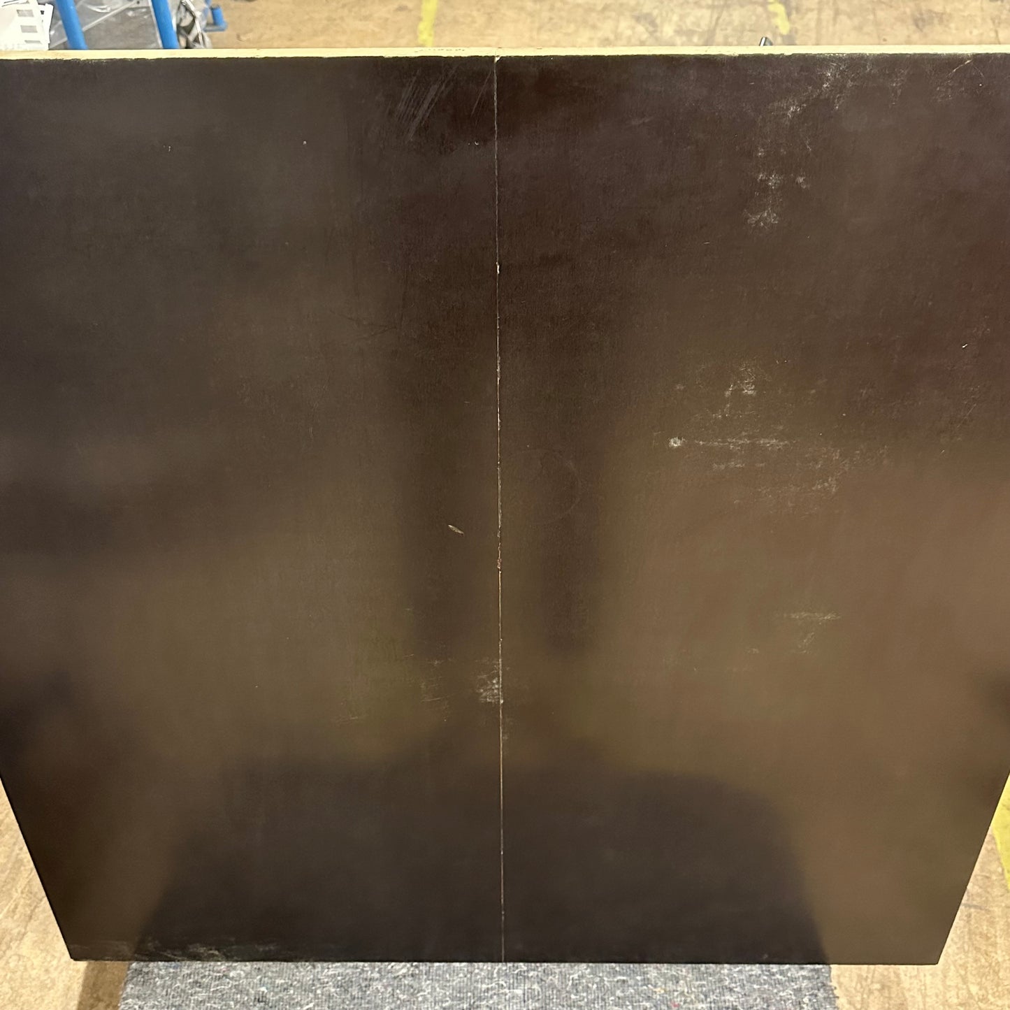 Samtalebord fra Vitra, sort MDF, 100x100 cm