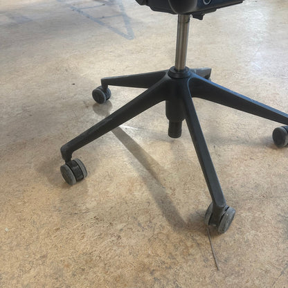Vitra ID Air