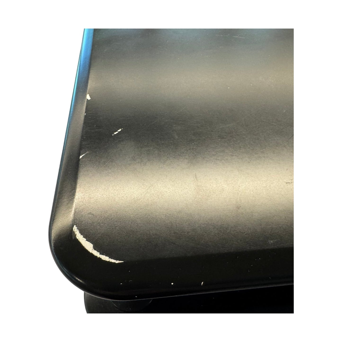 Helsort og praktisk hyllereol