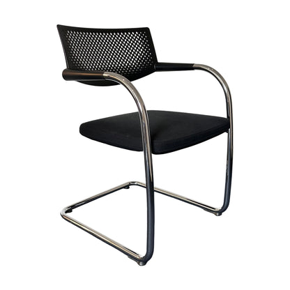 Visavis møteromsstol fra Vitra, svart
