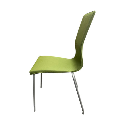 EFG konferansestol fra EFG, grønn, stablebar